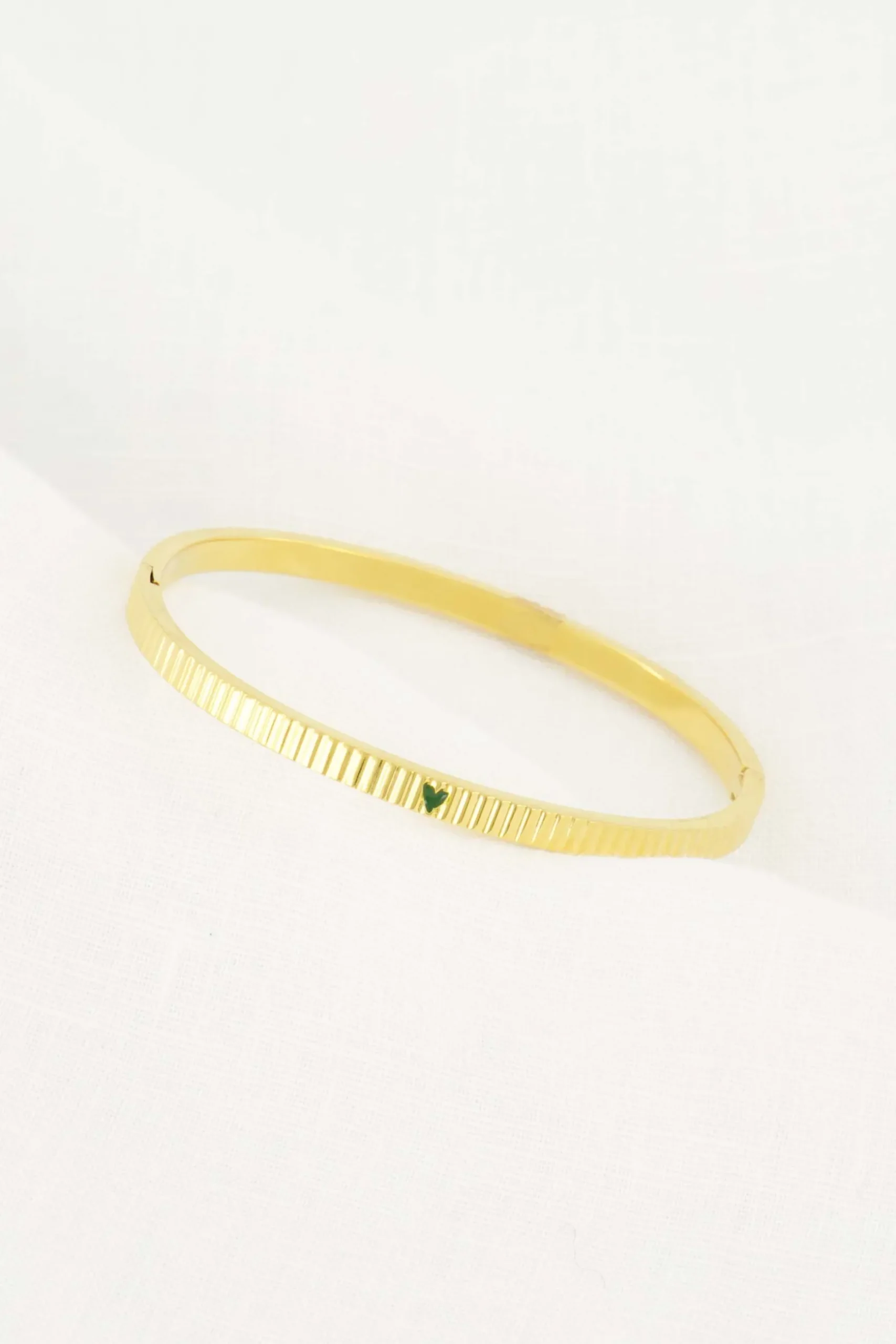 zusss bangle armband met hartje donkergroen