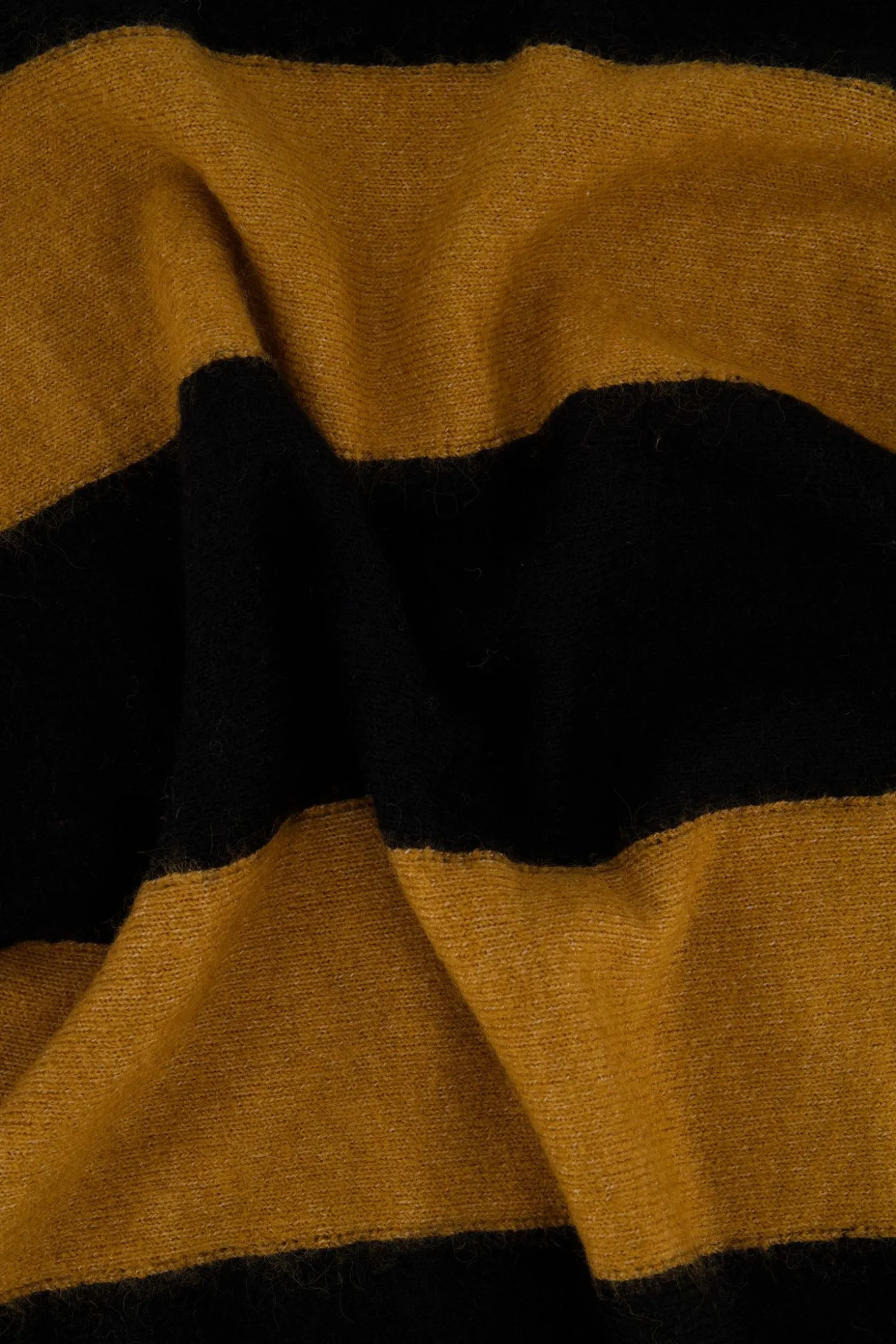 zusss batwin trui met streep camel/zwart