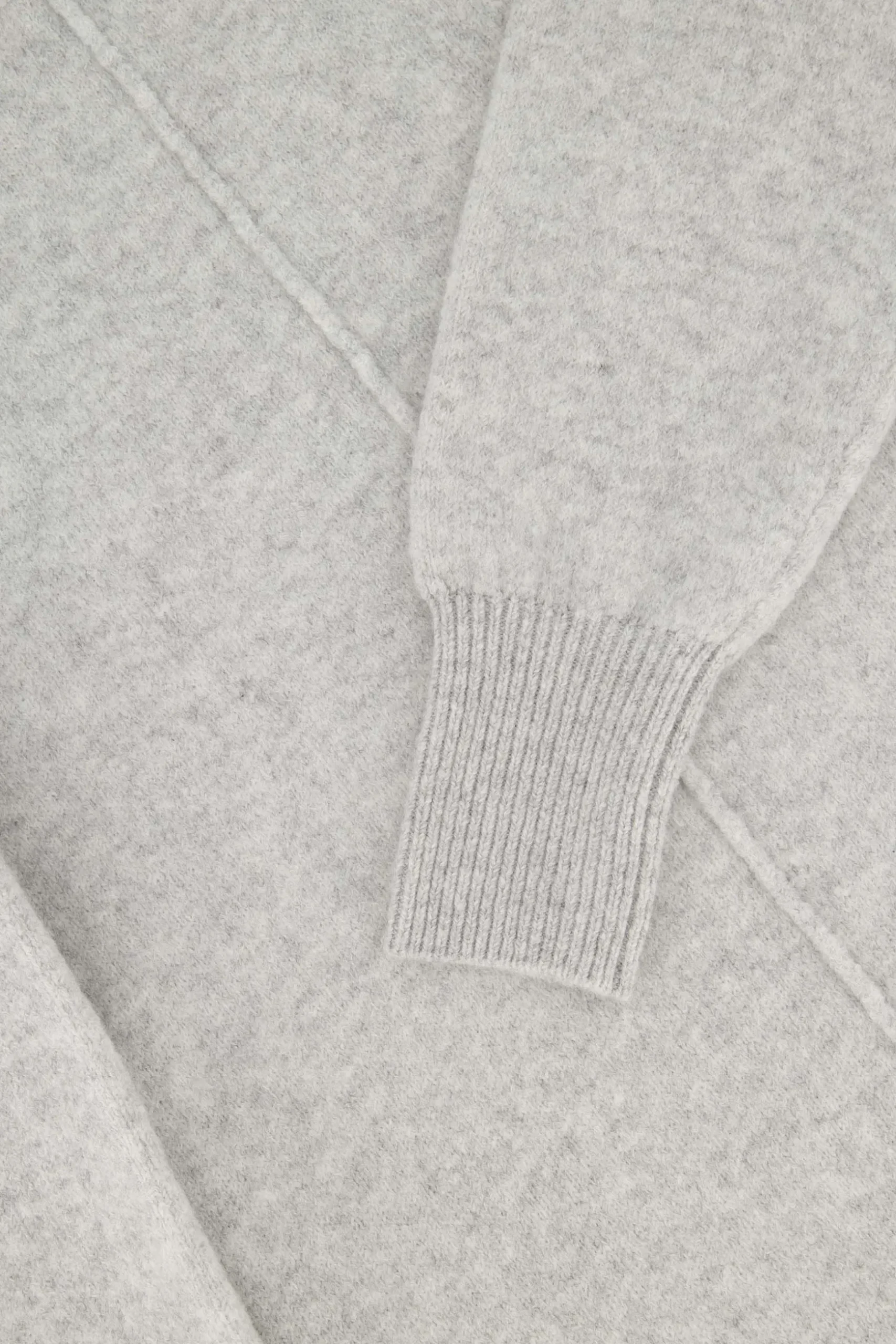 zusss brei jurk met wijde mouwen lichtgrijs