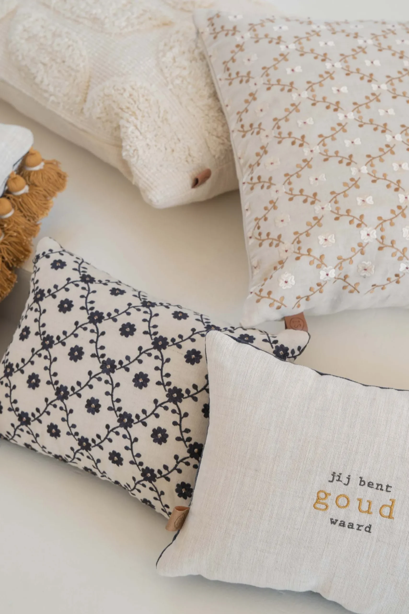 zusss kussen droom durf doe 35x25cm antracietgrijs/zand