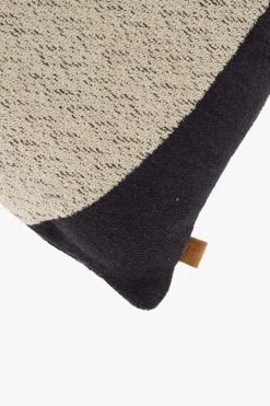 zusss kussen grafisch element 60x40cm antraciet