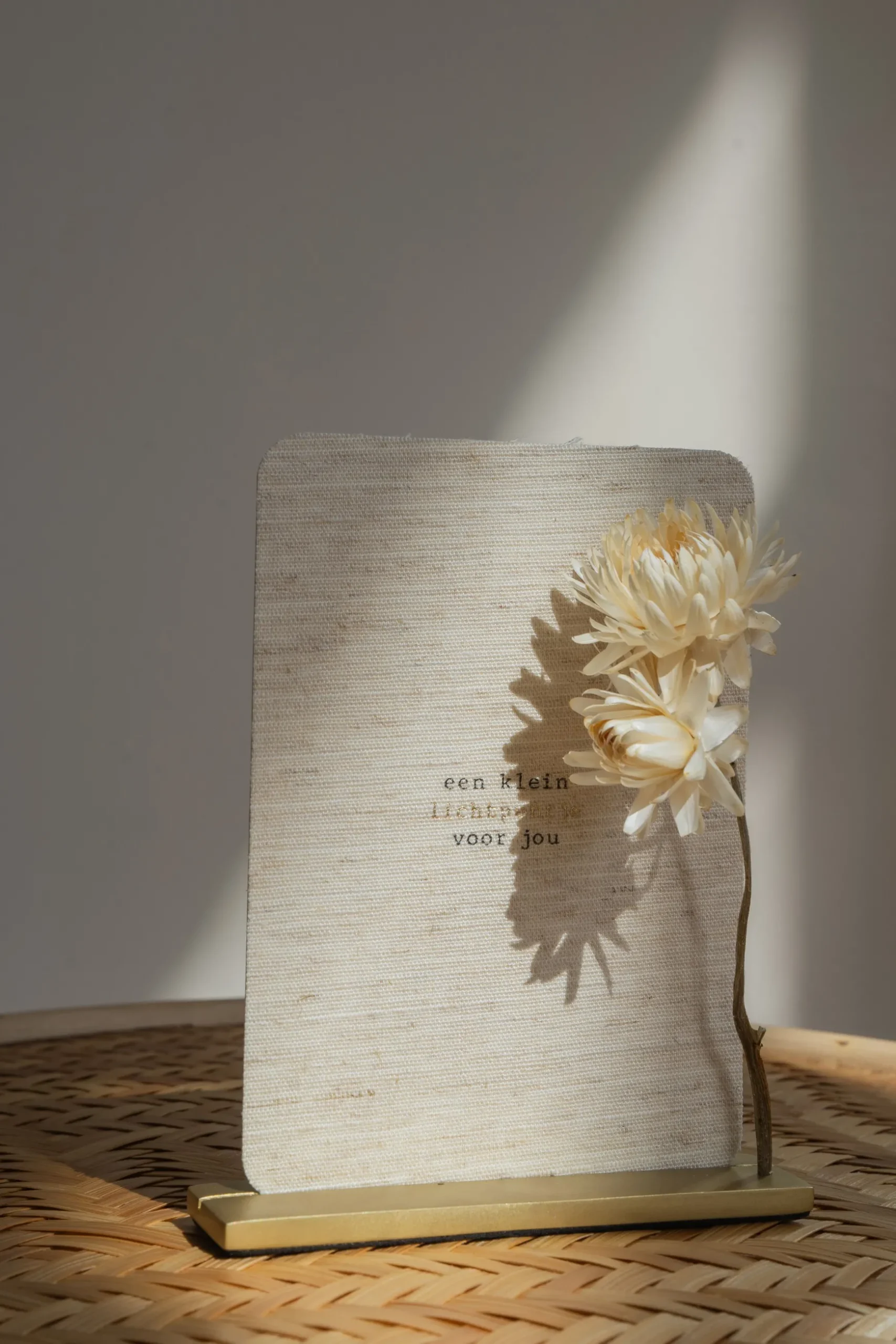 zusss metalen kaartenstandaard goud