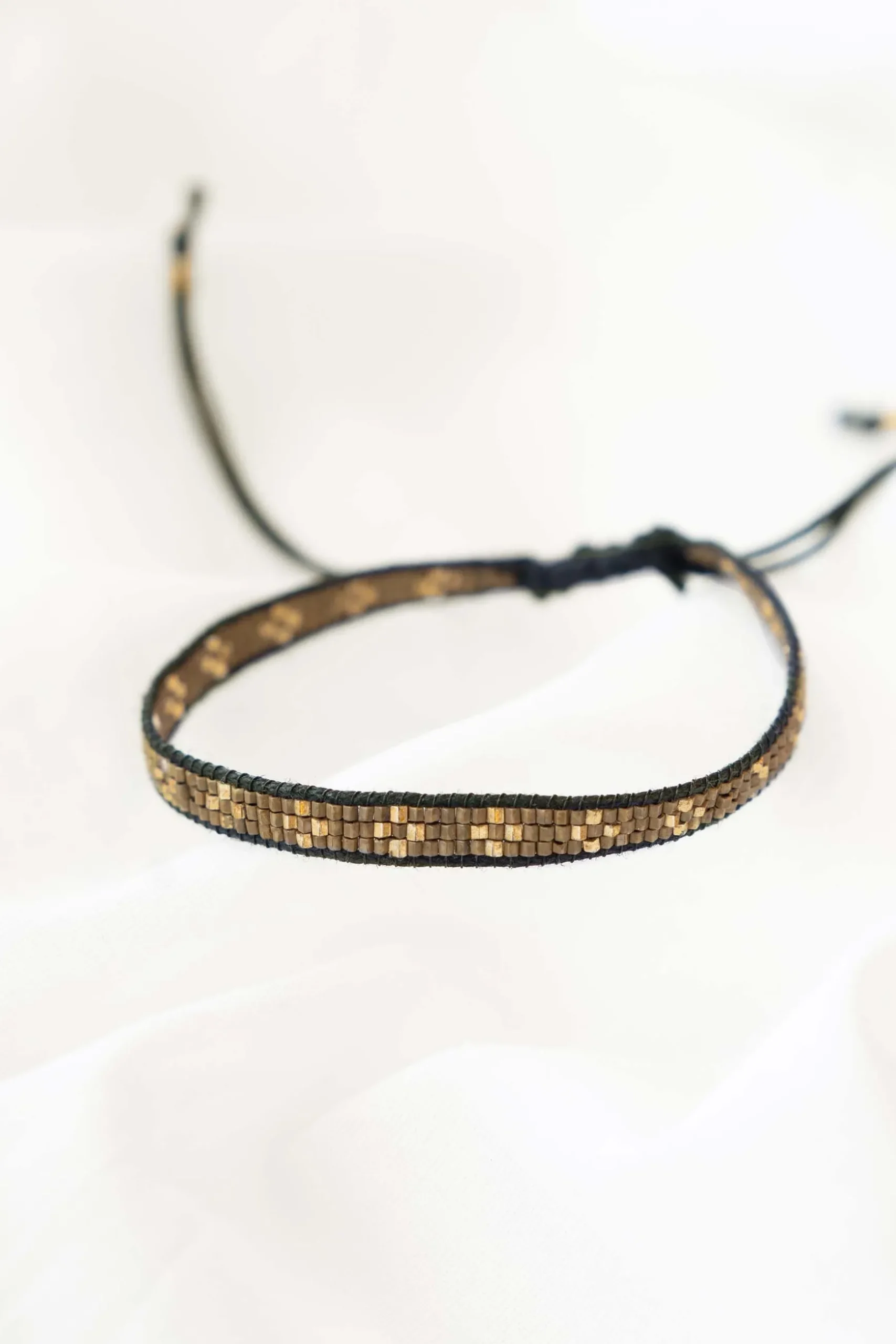 zusss miyuki armbandje bloemen mosgroen