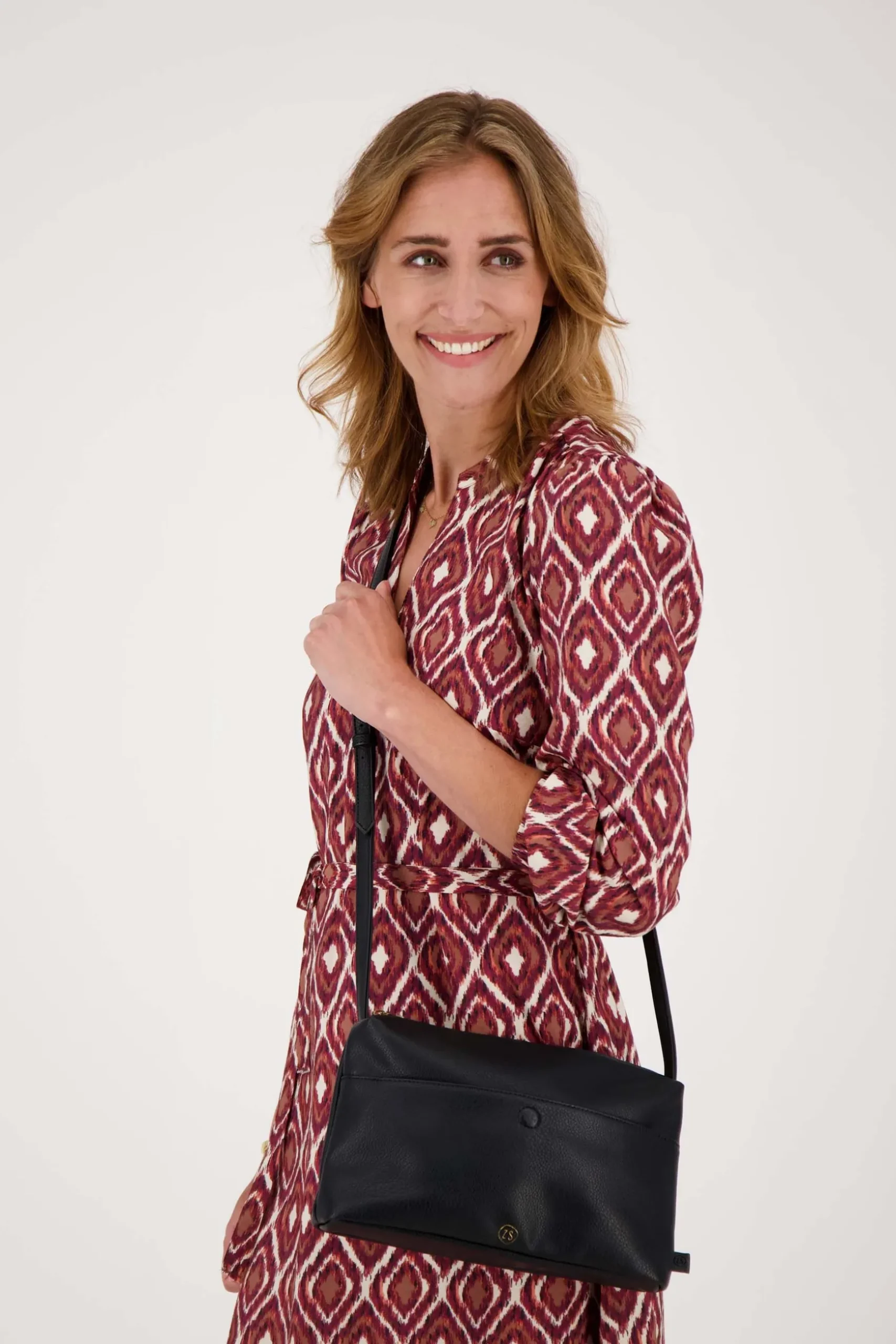 zusss schoudertas zwart