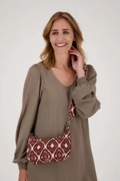 zusss schoudertasje met ikat print zand/roodbruin