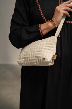 zusss schoudertasje met stiksels peper en zout