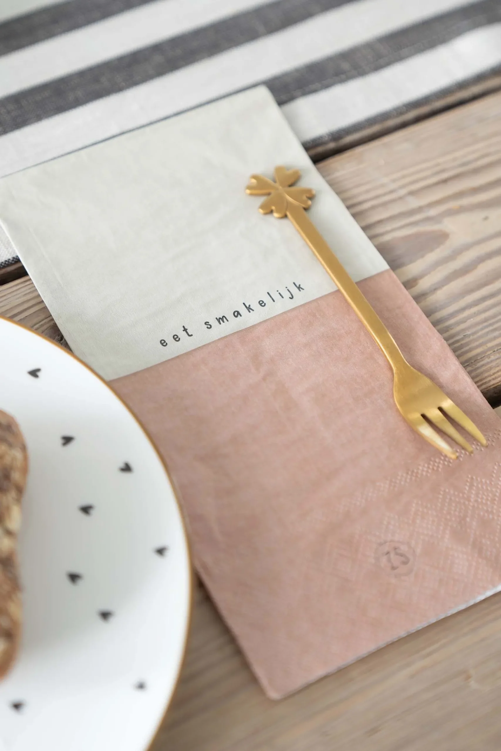 zusss servetten eet smakelijk 11x20cm zand/terra roze