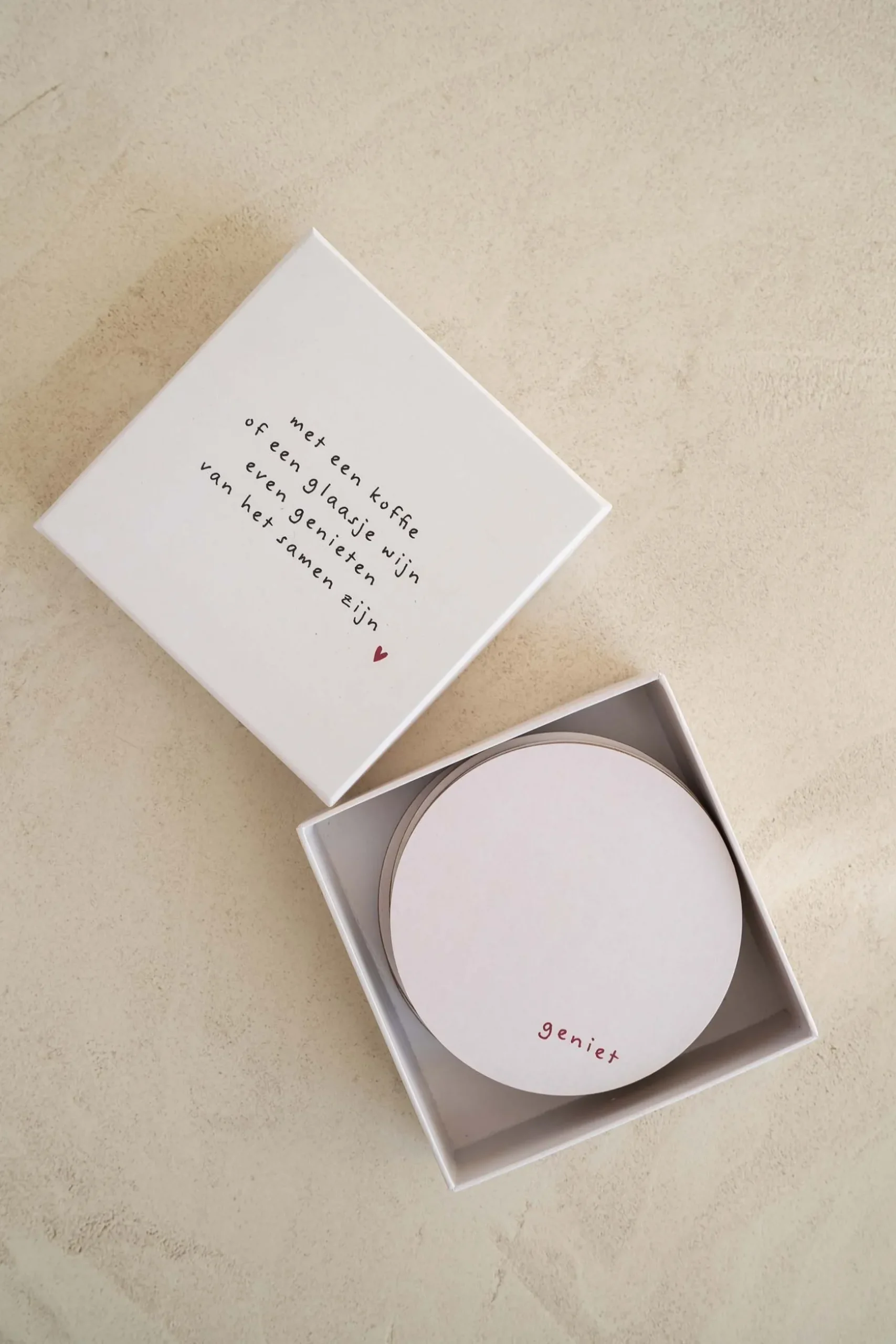 zusss set van 6 onderzetters met tekst rood/wit